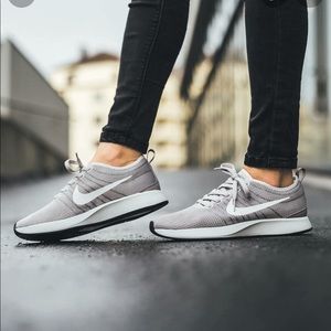 Nike Dualtone Racer’s Size:8